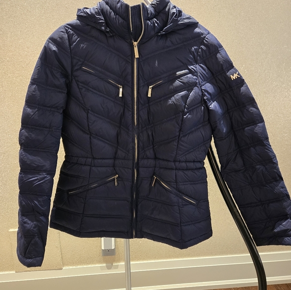 Jacket - Picture 1 of 2